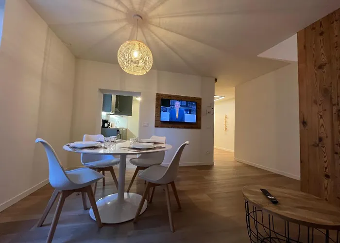 Concordia 8 Apartment